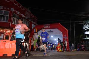 BIB: 674
                            <button type="button" onclick="openModal(26258610)" class="btn btn-primary btn-sm float-right btn-popup" data-toggle="modal" data-target=".modal-high-quality">
                        <i class="fas fa-shopping-cart"></i> Add to Cart
                    </button>
                                            <button type="button" onclick="isThisMe(26258610, true)" class="btn btn-success btn-sm float-right btn-popup btn-isme hidden" data-toggle="tooltip" data-placement="bottom" title="นี่คือรูปของคุณใช่ไหม คลิกที่นี่เพื่อเอาเข้าอัลบั้ม">
                        <i class="fas fa-plus"></i> Add to album
                    </button>
                    <button type="button" onclick="isThisMe(26258610, false)" class="btn btn-warning btn-sm float-right btn-popup btn-isnotme hidden">
                        <i class="fas fa-ban"></i> Remove from album
                    </button>